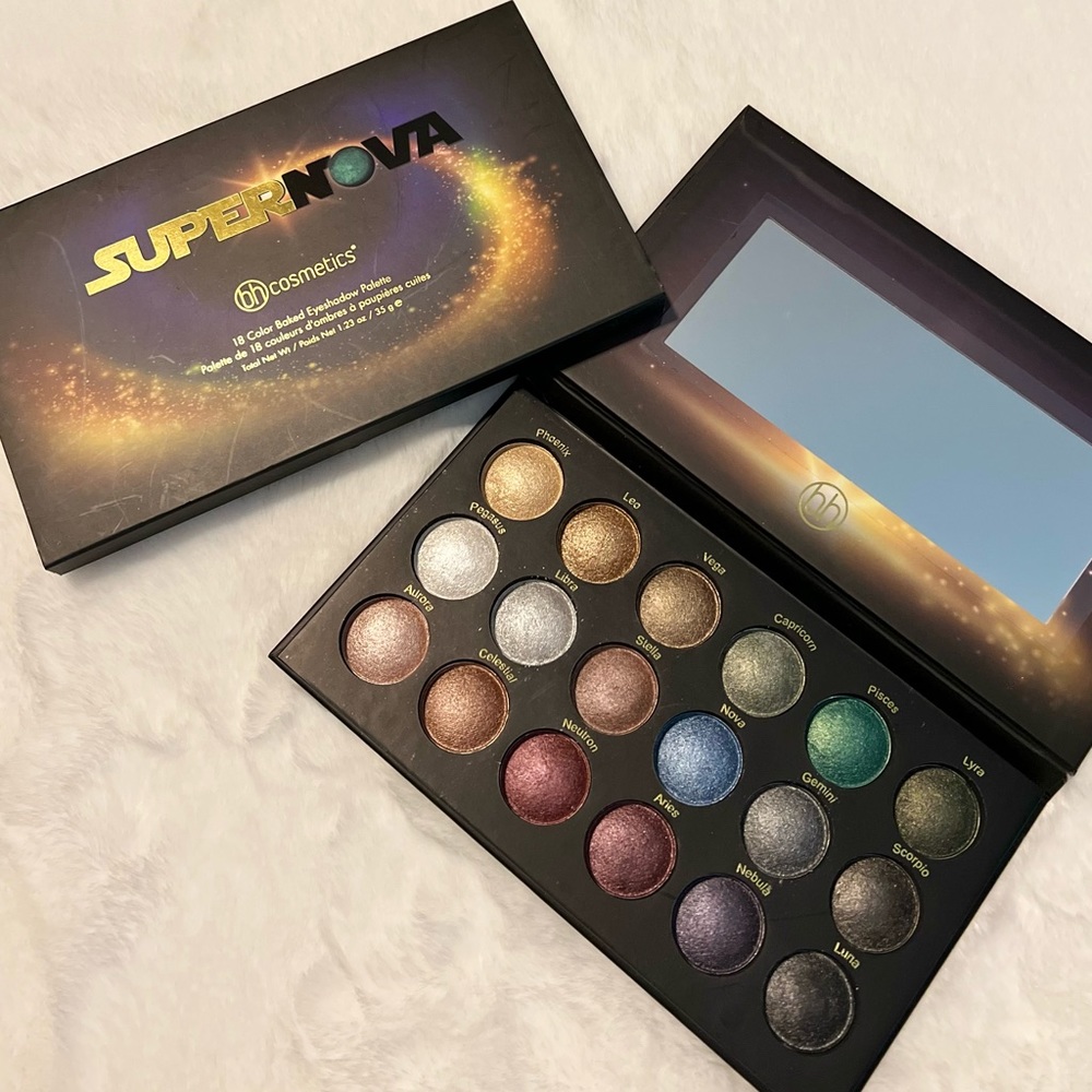 Bh Cosmetics- Supernova 18 Color Baked Eyeshadow Palette